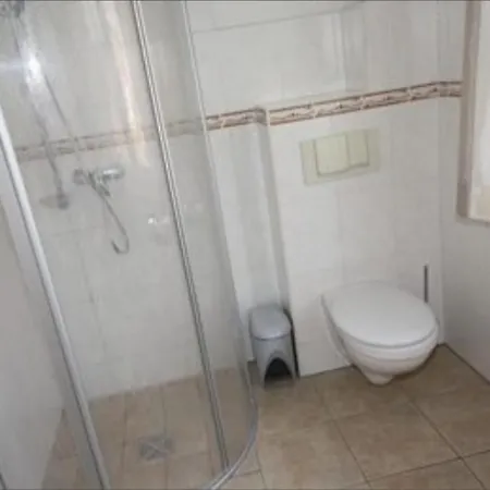 S42 A - Stilvolles Ferienhaus An Der Mueritz Mit Grossem Garten & Kamin In Roebel Casa de Férias *