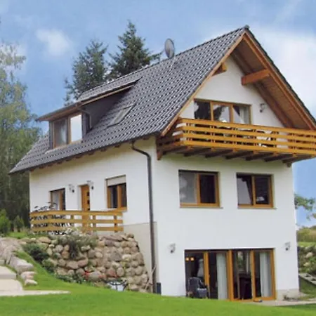 Casa de Férias S42 A - Stilvolles Ferienhaus An Der Mueritz Mit Grossem Garten & Kamin In Roebel