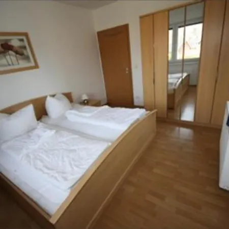 S42 A - Stilvolles Ferienhaus An Der Mueritz Mit Grossem Garten & Kamin In Roebel * Marienfelde