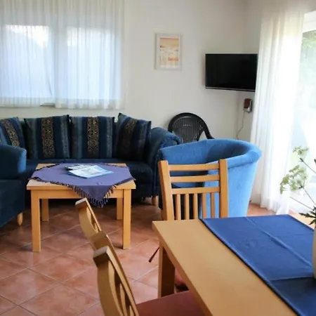 S42 A - Stilvolles Ferienhaus An Der Mueritz Mit Grossem Garten & Kamin In Roebel Casa de Férias Marienfelde